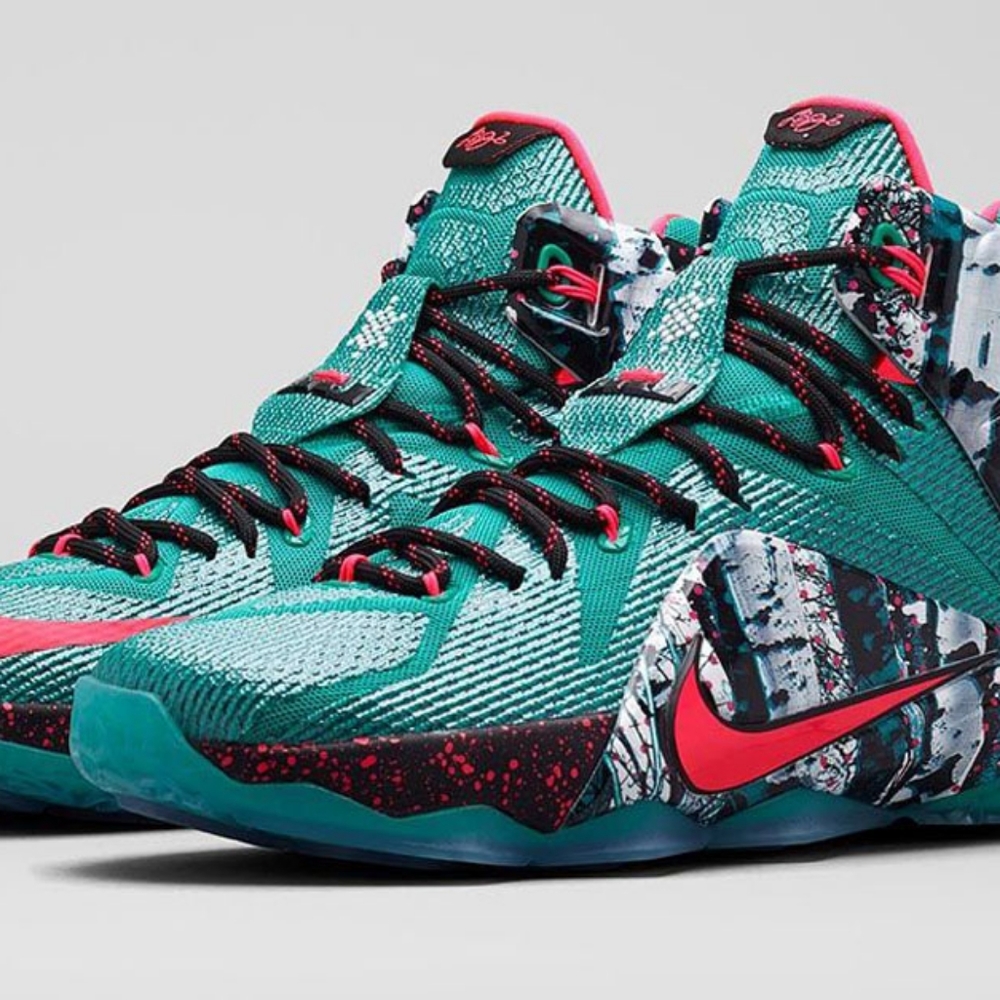 Nike Lebron 12 (XMAS)